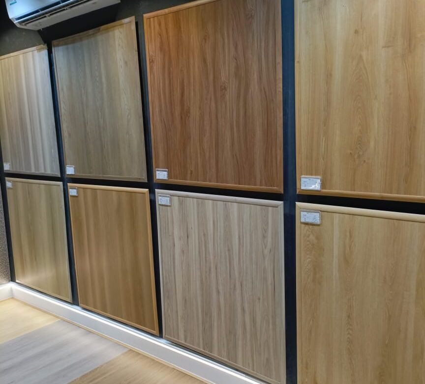 أفضل شركة مقاولات في الرياض (عظم، ملاحق، تشطيبات، ترميمات، ساندوتش بانل)